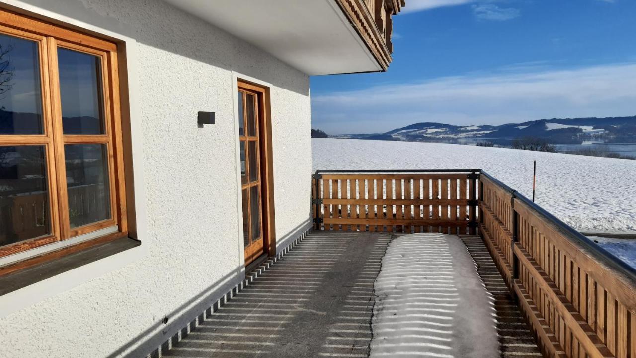 Gaesthaus "Seeblick" Seekirchen am Wallersee Ngoại thất bức ảnh