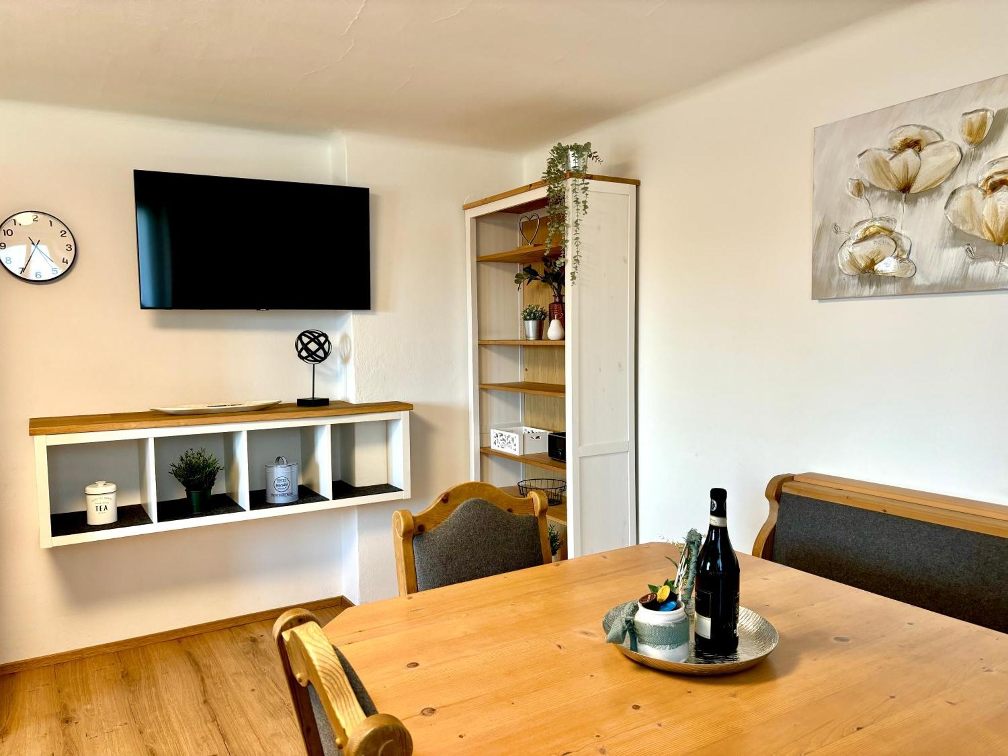 Gaesthaus "Seeblick" Seekirchen am Wallersee Phòng bức ảnh