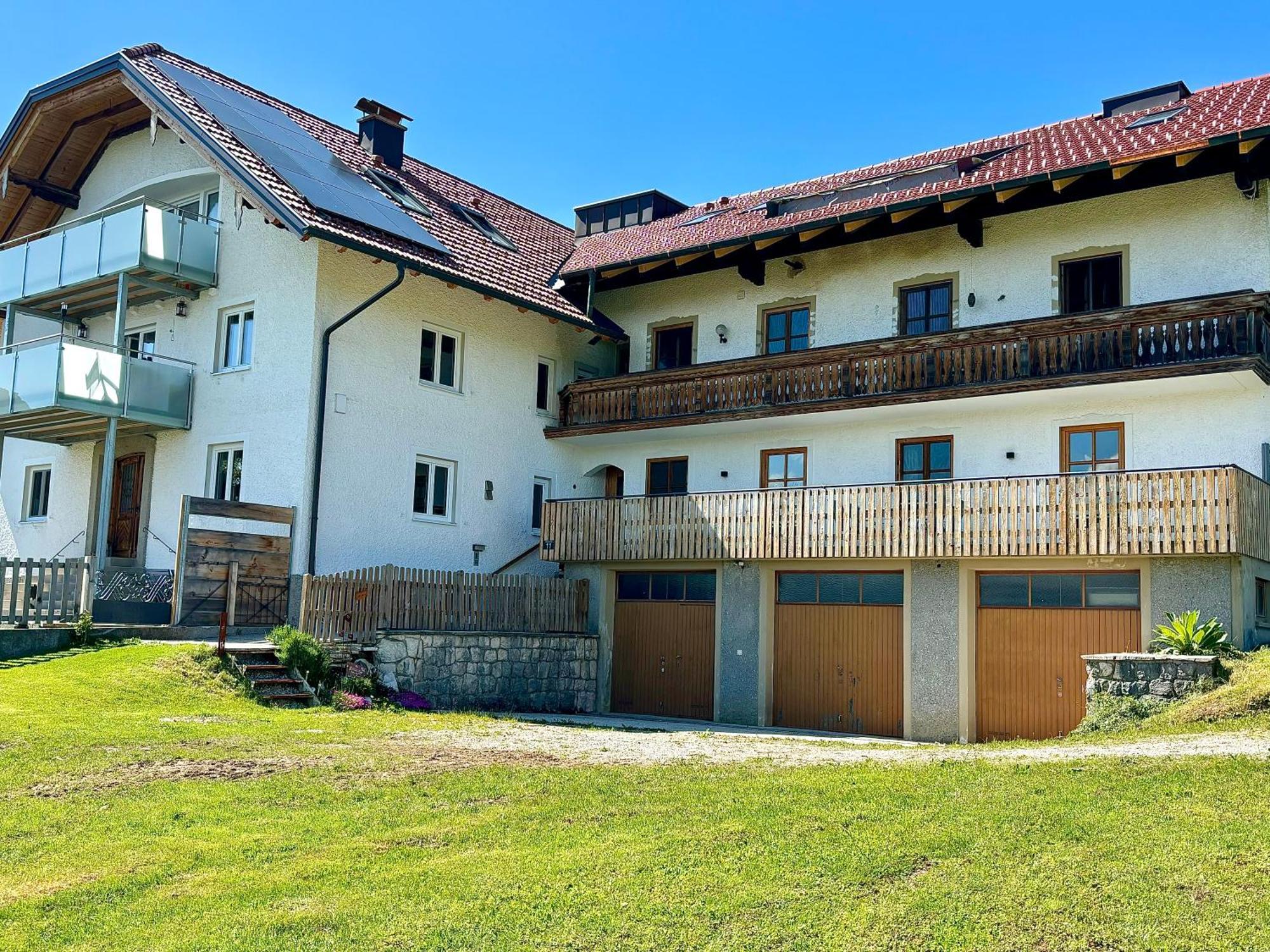 Gaesthaus "Seeblick" Seekirchen am Wallersee Ngoại thất bức ảnh