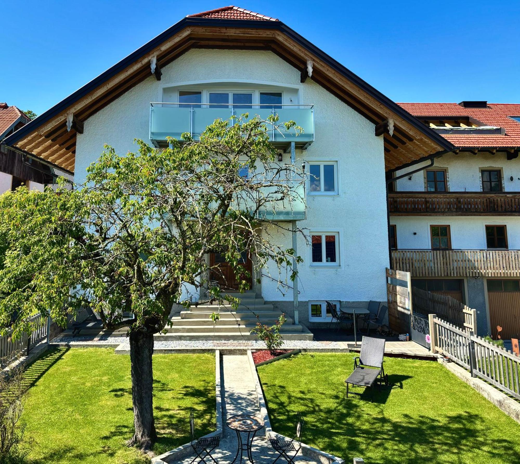 Gaesthaus "Seeblick" Seekirchen am Wallersee Ngoại thất bức ảnh