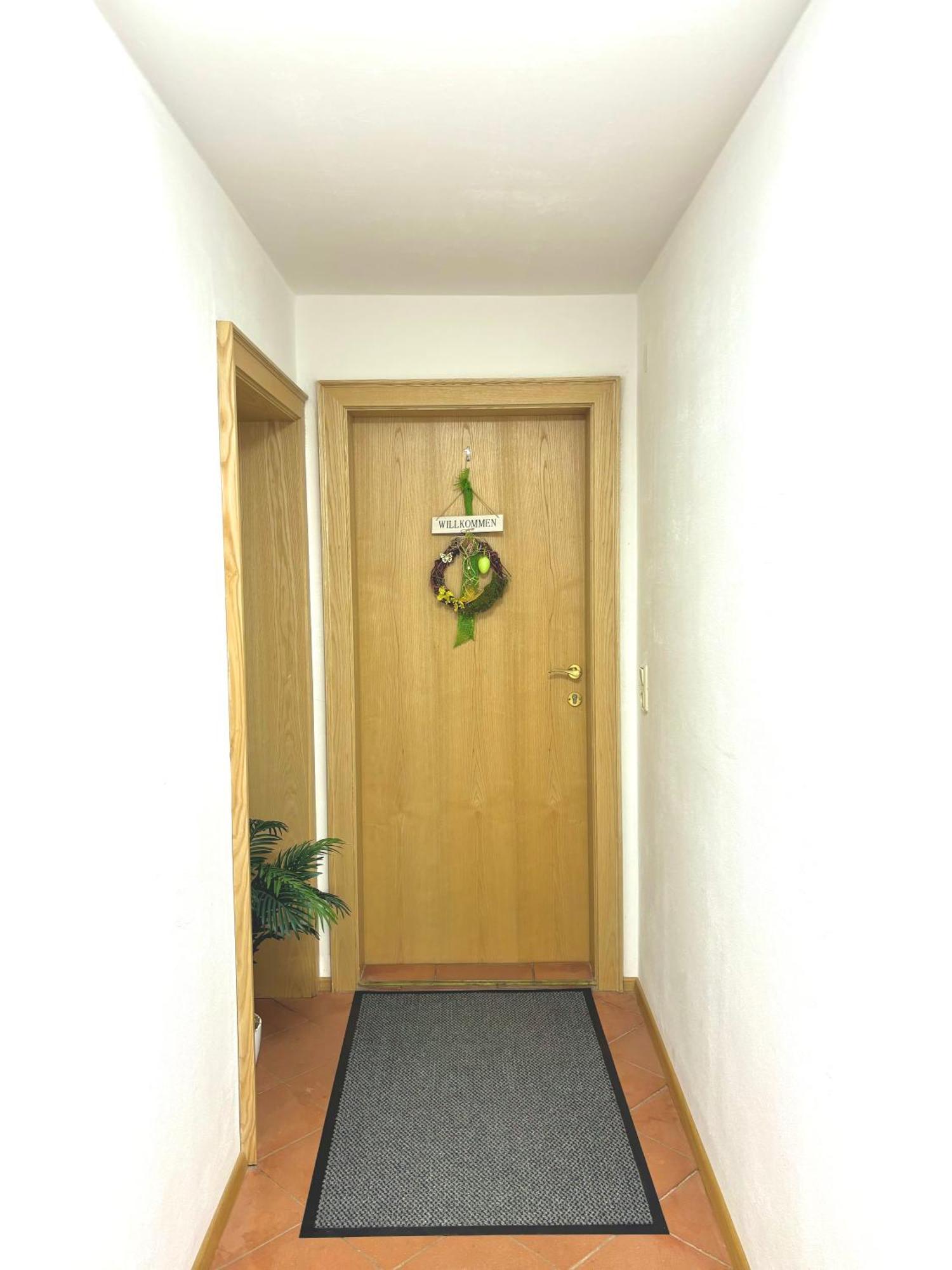 Gaesthaus "Seeblick" Seekirchen am Wallersee Ngoại thất bức ảnh
