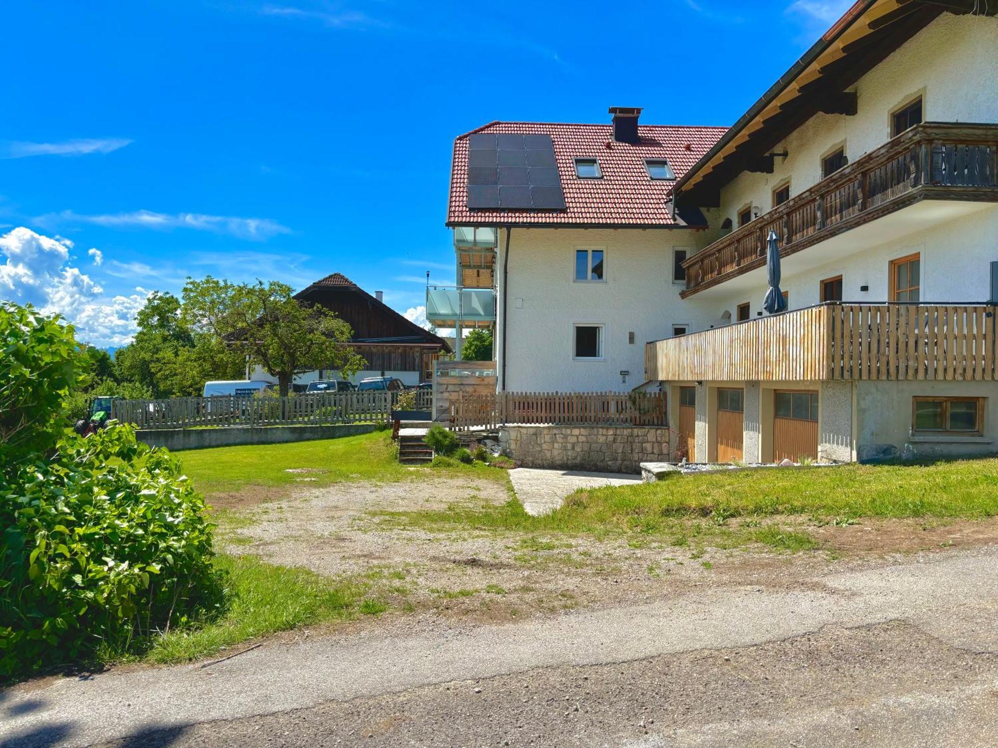 Gaesthaus "Seeblick" Seekirchen am Wallersee Ngoại thất bức ảnh